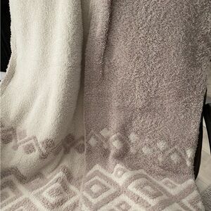 Barefoot Dreams Cozy Chic Topanga Blanket in stone multi 45”X60”